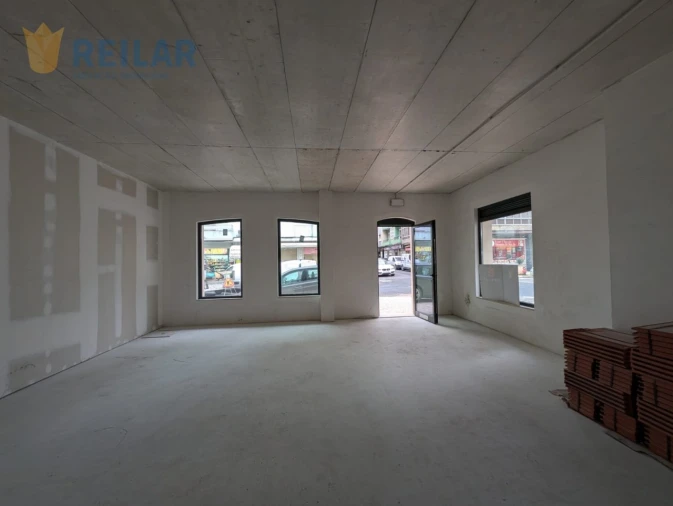 Loja para Arrendamento em Moscavide e Portela Foto 2