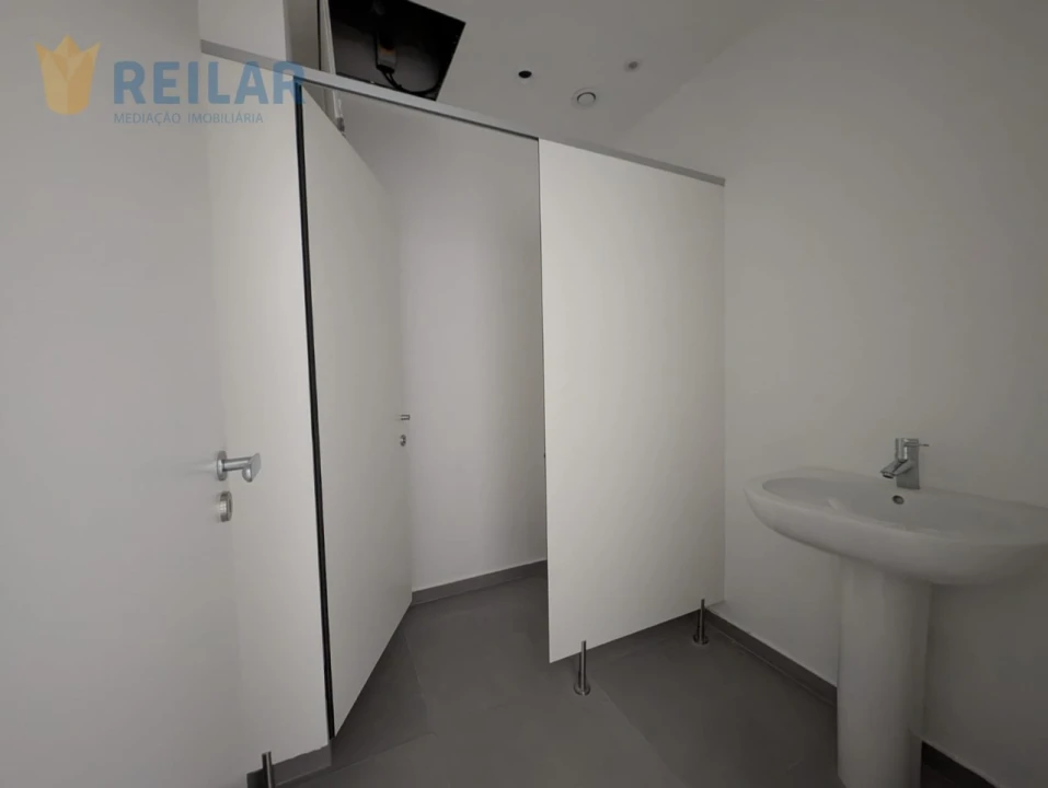 Loja para Arrendamento em Moscavide e Portela Foto 8