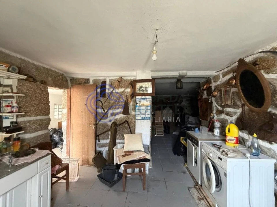 Moradia T2 para Venda em Guilhufe e Urrô Foto 28