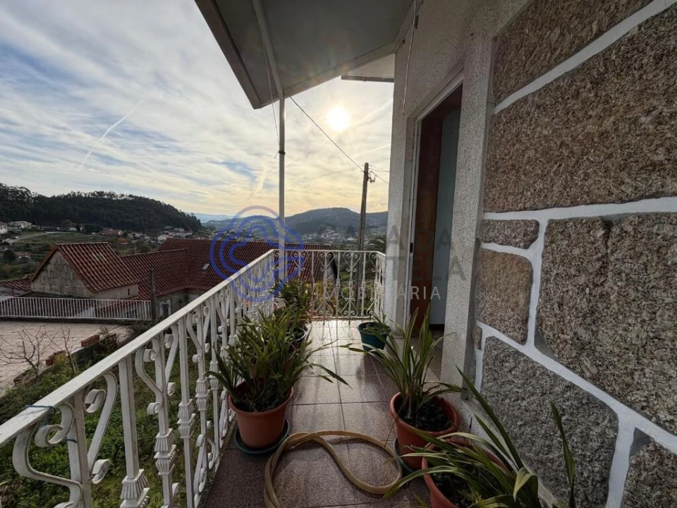 Moradia T2 para Venda em Guilhufe e Urrô Foto 13