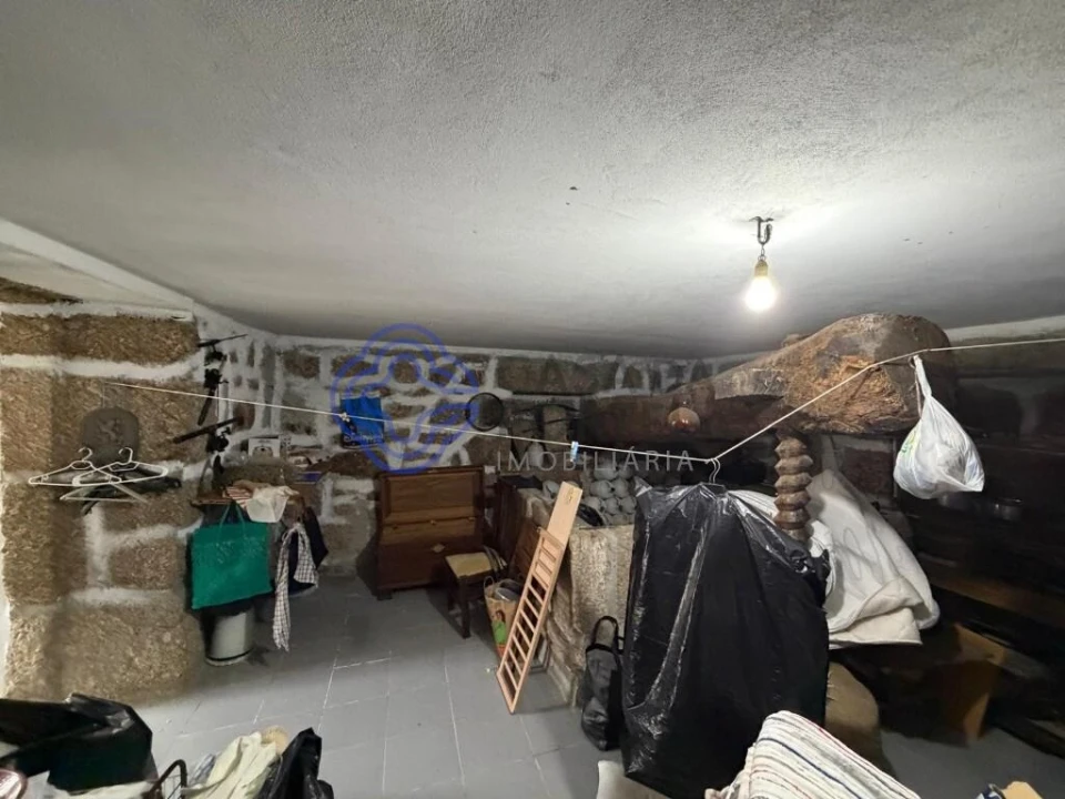 Moradia T2 para Venda em Guilhufe e Urrô Foto 32