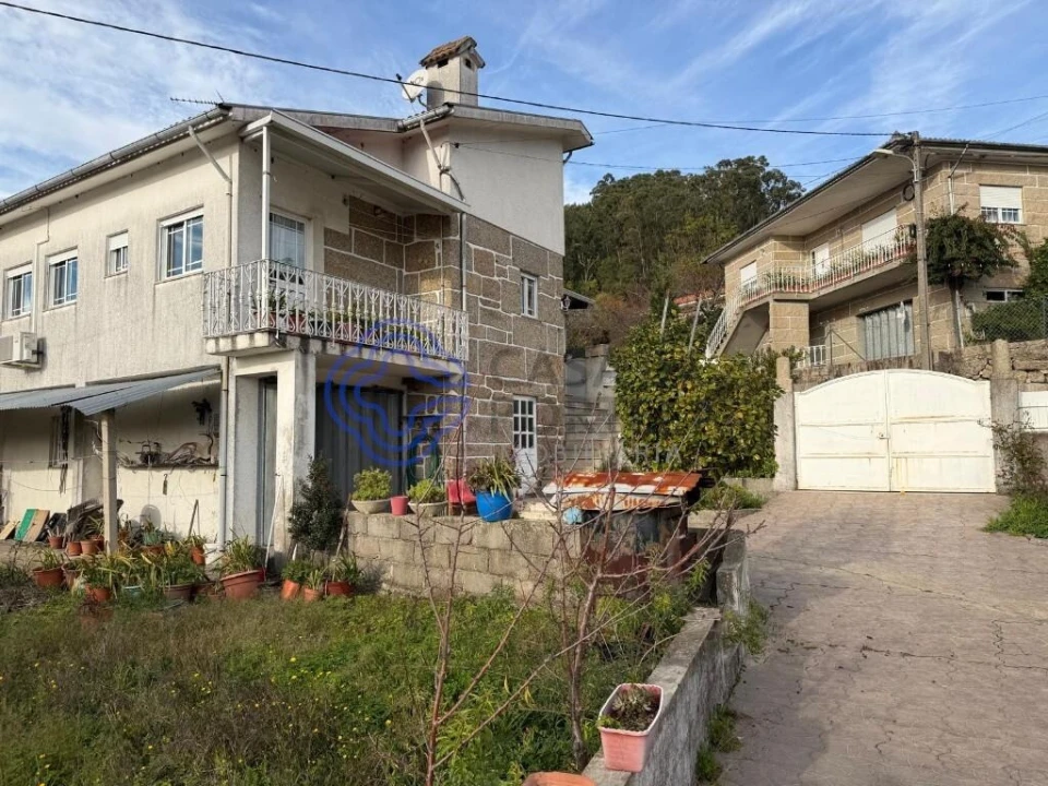 Moradia T2 para Venda em Guilhufe e Urrô Foto 49