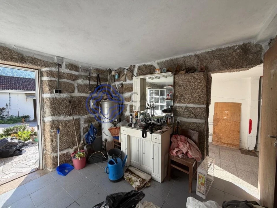 Moradia T2 para Venda em Guilhufe e Urrô Foto 30