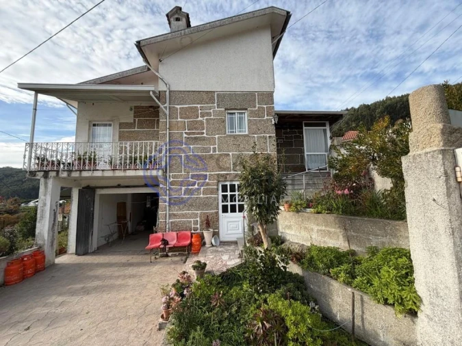 Moradia T2 para Venda em Guilhufe e Urrô Foto 26