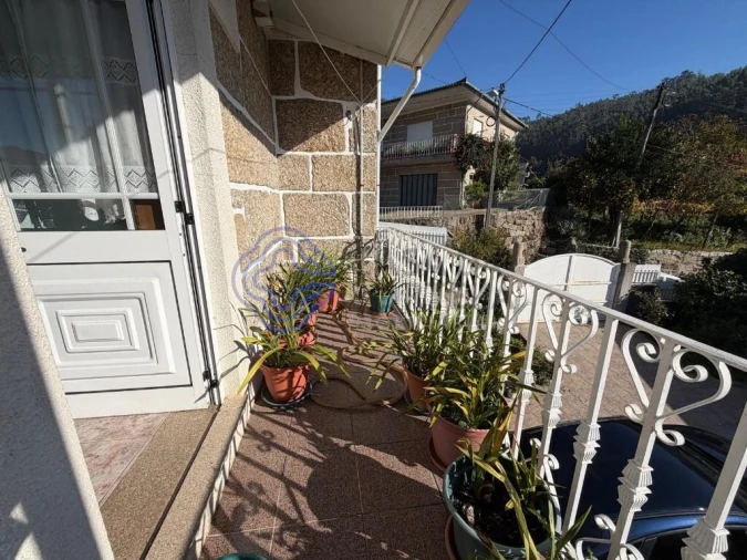 Moradia T2 para Venda em Guilhufe e Urrô Foto 14