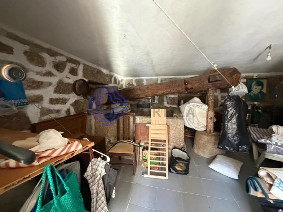 Moradia T2 para Venda em Guilhufe e Urrô Foto 29