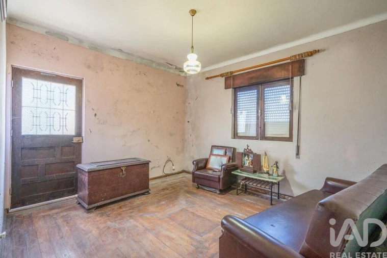 Moradia T2 para Venda em Escariz (São Mamede) e Escariz (São Martinho) Foto 5