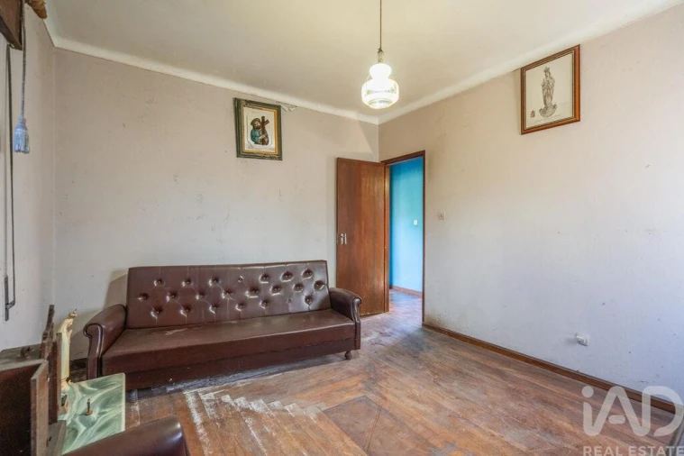 Moradia T2 para Venda em Escariz (São Mamede) e Escariz (São Martinho) Foto 6