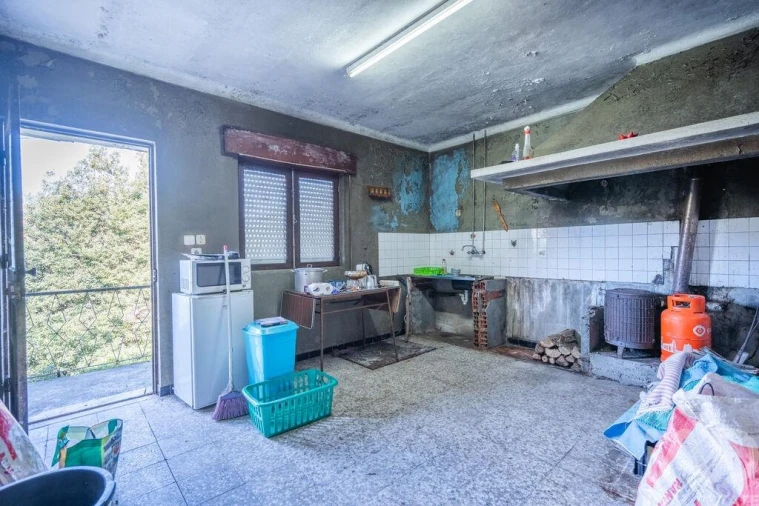 Moradia T2 para Venda em Escariz (São Mamede) e Escariz (São Martinho) Foto 11