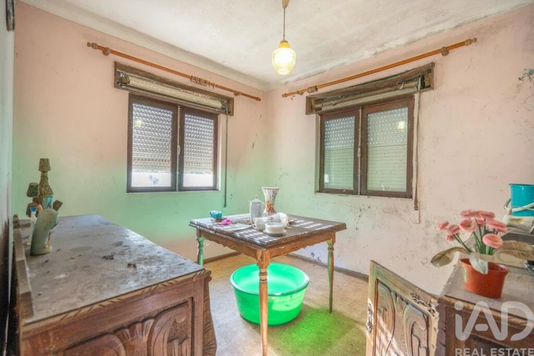 Moradia T2 para Venda em Escariz (São Mamede) e Escariz (São Martinho) Foto 4