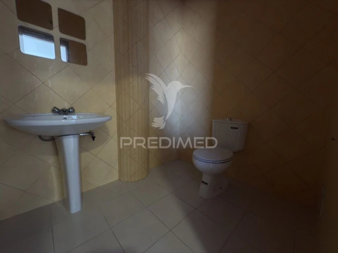 Loja para Arrendamento em Barbacena e Vila Fernando Foto 8