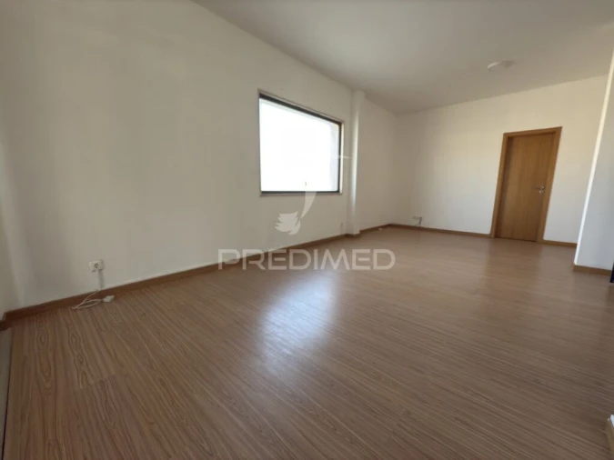 Loja para Arrendamento em Barbacena e Vila Fernando Foto 10