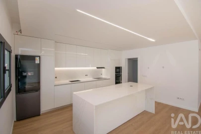 Moradia T4 para Venda em Maceira