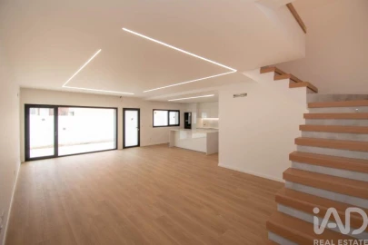 Moradia T4 para Venda em Maceira