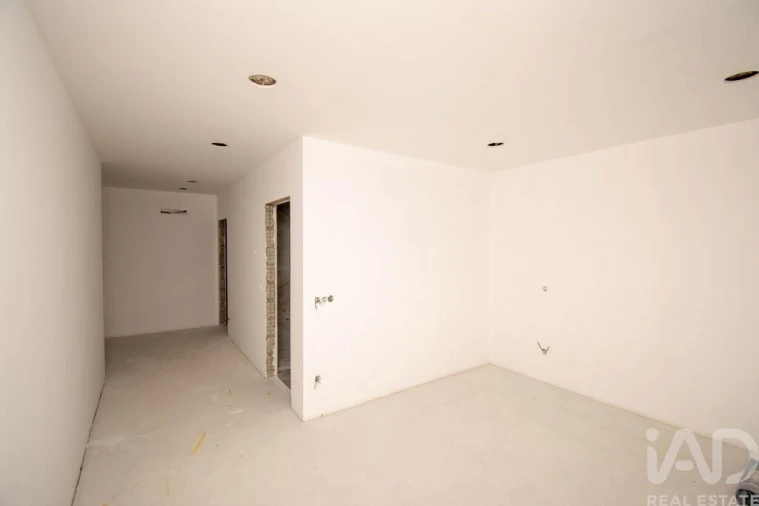 Moradia T4 para Venda em Maceira Foto 9