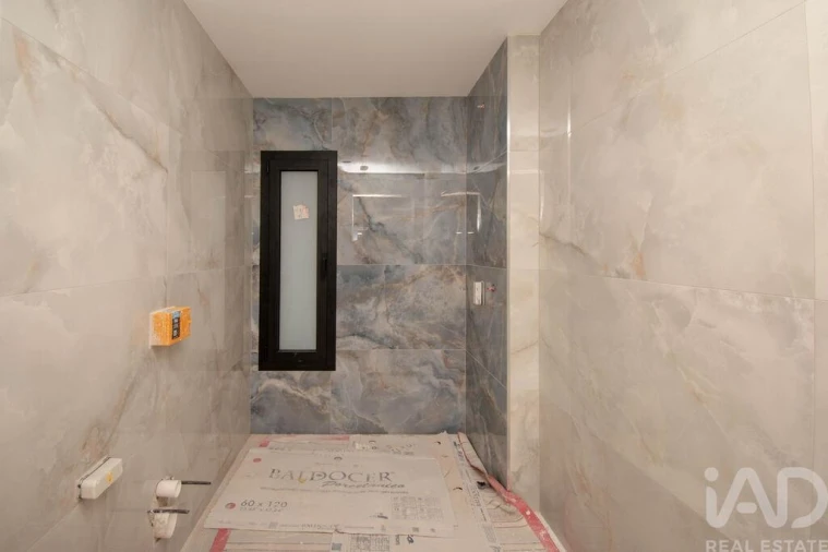 Moradia T4 para Venda em Maceira Foto 17