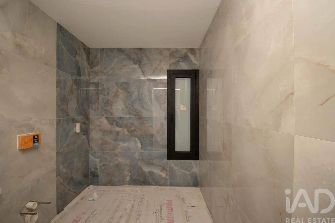 Moradia T4 para Venda em Maceira Foto 11