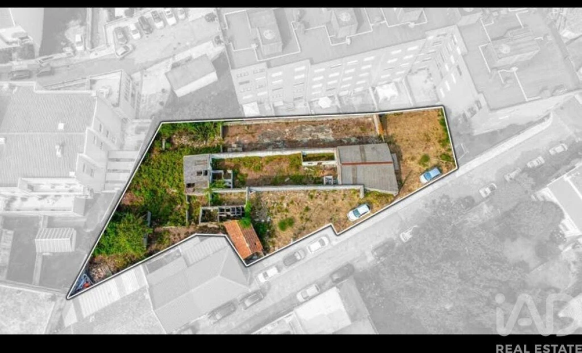 Terreno para Venda em Gondomar (São Cosme), Valbom e Jovim Foto 1