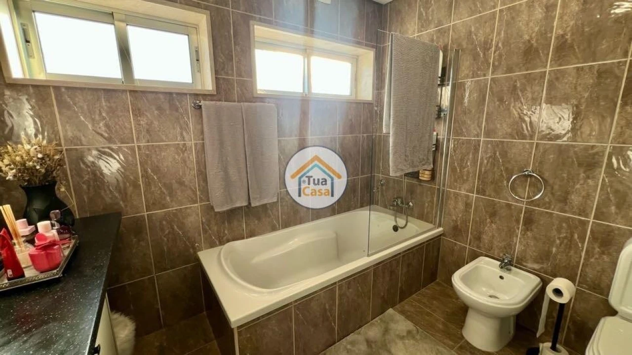 Moradia T4 para Venda em Caldas de Vizela (São Miguel e São João) Foto 19