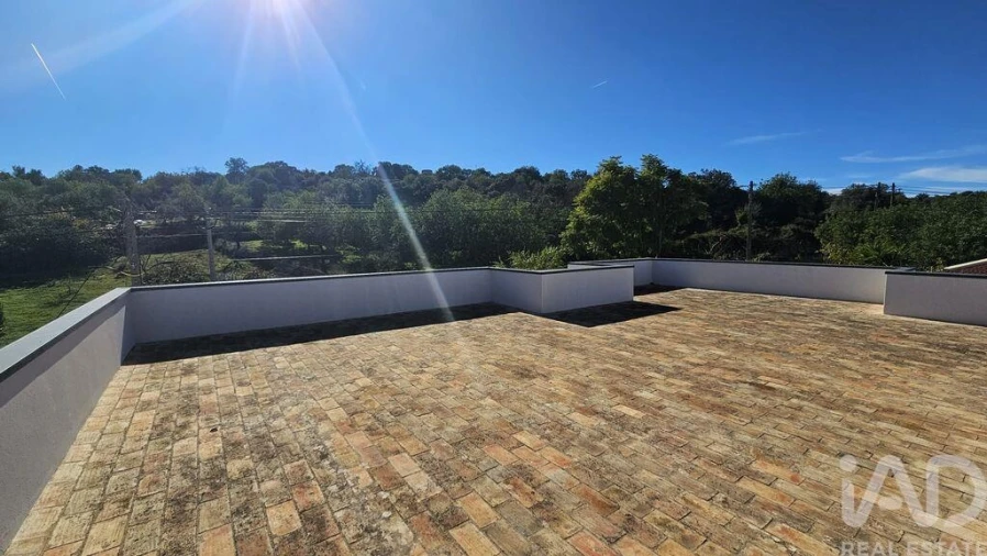 Moradia T3 para Venda em Loule (São Sebastião) Foto 23