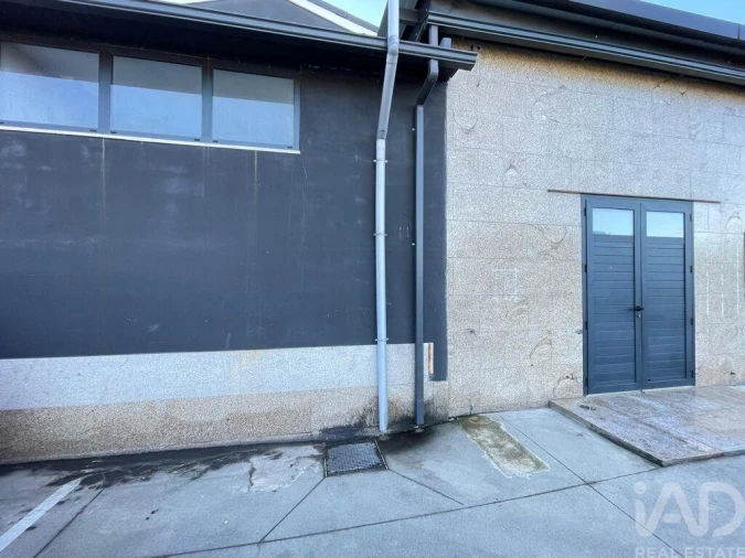 Loja para Venda em Manhente Foto 7