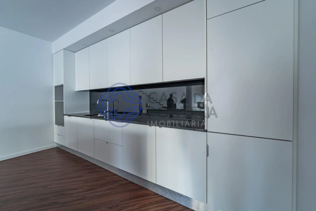 Apartamento T3 para Venda em Lordelo do Ouro e Massarelos Foto 9