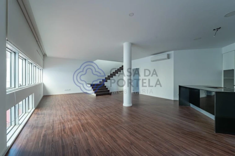 Apartamento T3 para Venda em Lordelo do Ouro e Massarelos Foto 1