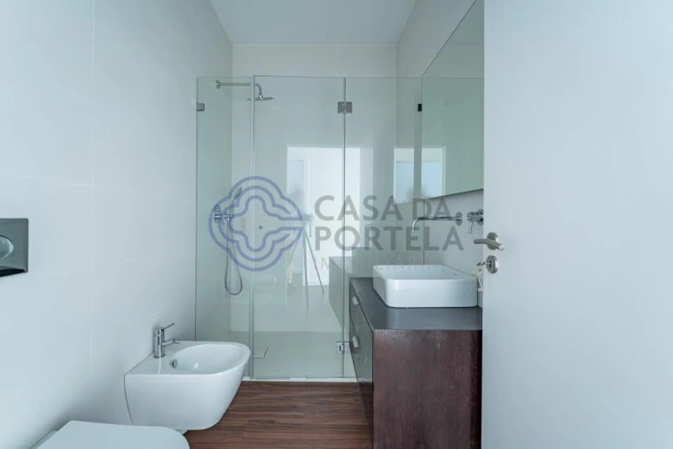 Apartamento T3 para Venda em Lordelo do Ouro e Massarelos Foto 20