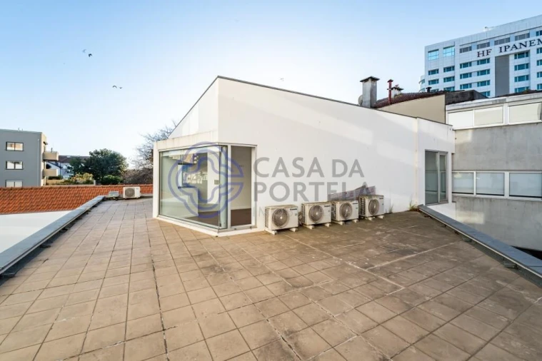 Apartamento T3 para Venda em Lordelo do Ouro e Massarelos Foto 25