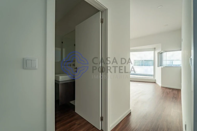 Apartamento T3 para Venda em Lordelo do Ouro e Massarelos Foto 19