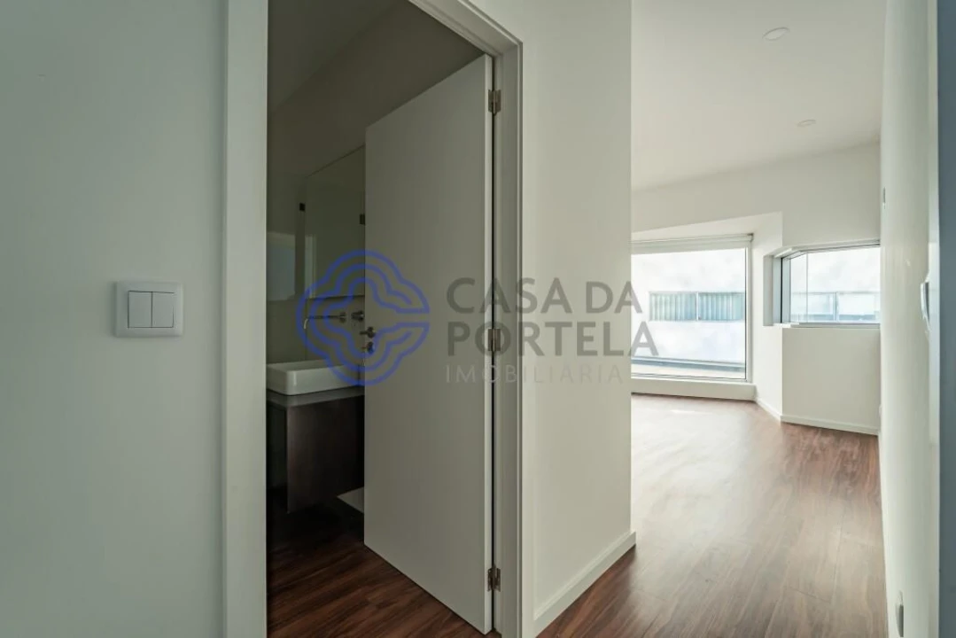 Apartamento T3 para Venda em Lordelo do Ouro e Massarelos Foto 19