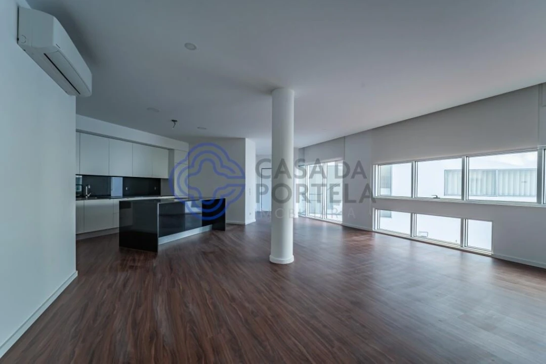 Apartamento T3 para Venda em Lordelo do Ouro e Massarelos Foto 2