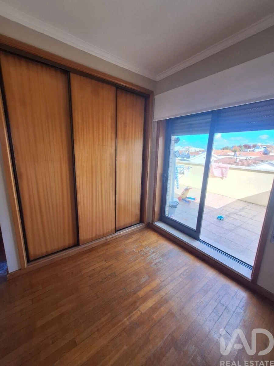 Apartamento T2 para Venda em Aguas Santas Foto 19
