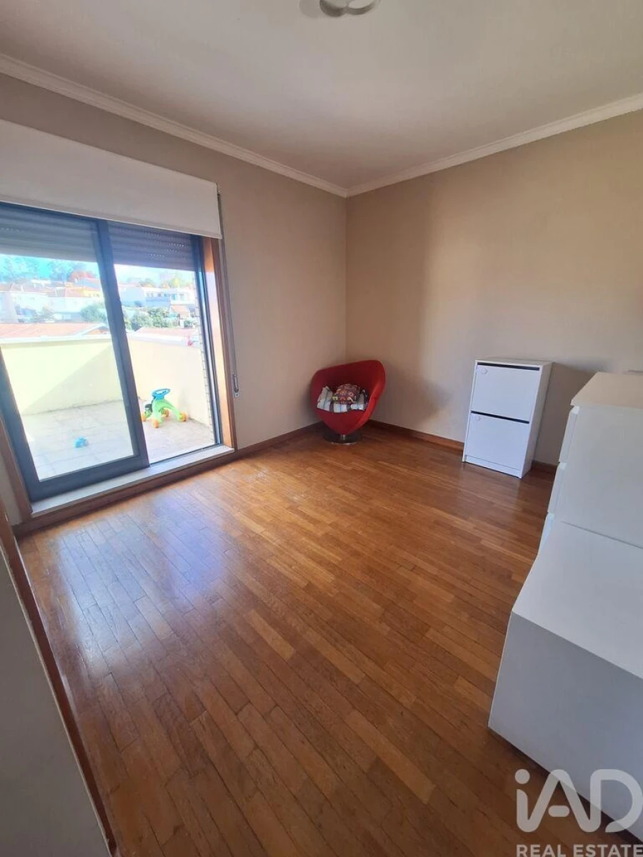 Apartamento T2 para Venda em Aguas Santas Foto 18