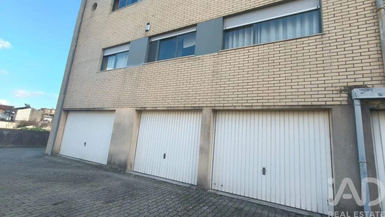 Apartamento T2 para Venda em Aguas Santas Foto 29