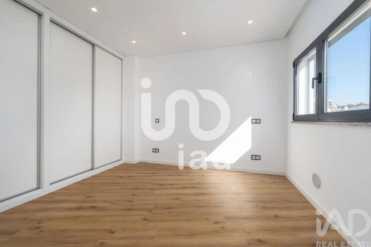 Apartamento T3 para Venda em Faro (Sé e São Pedro) Foto 11