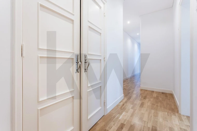 Apartamento T4 para Arrendamento em Arroios Foto 25