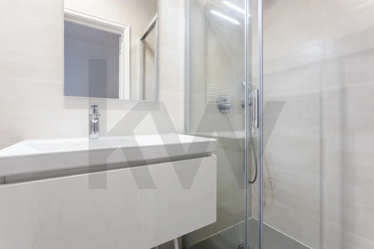 Apartamento T4 para Arrendamento em Arroios Foto 15