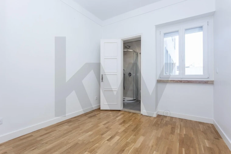 Apartamento T4 para Arrendamento em Arroios Foto 16