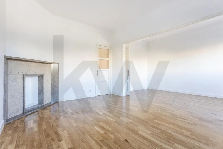 Apartamento T4 para Arrendamento em Arroios Foto 9