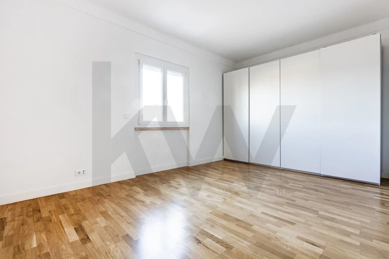 Apartamento T4 para Arrendamento em Arroios Foto 18