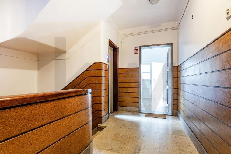 Apartamento T4 para Arrendamento em Arroios Foto 30