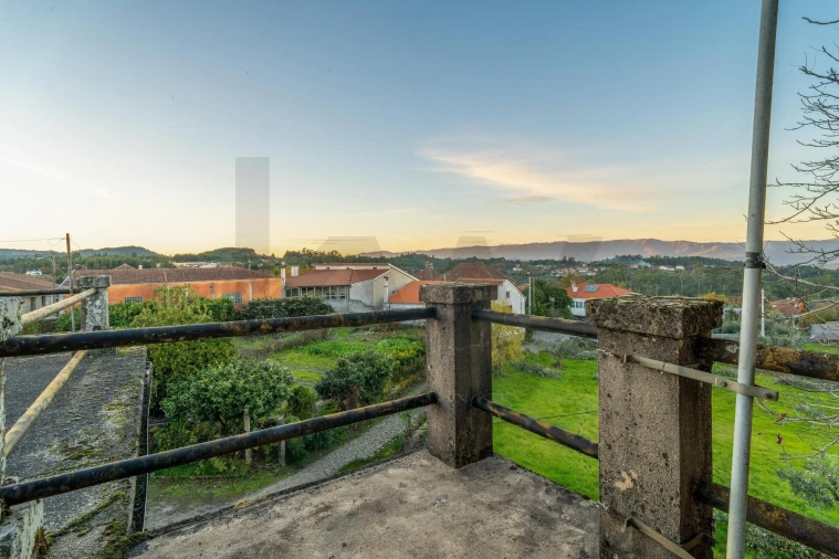 Moradia T6 para Venda em Queirã Foto 31