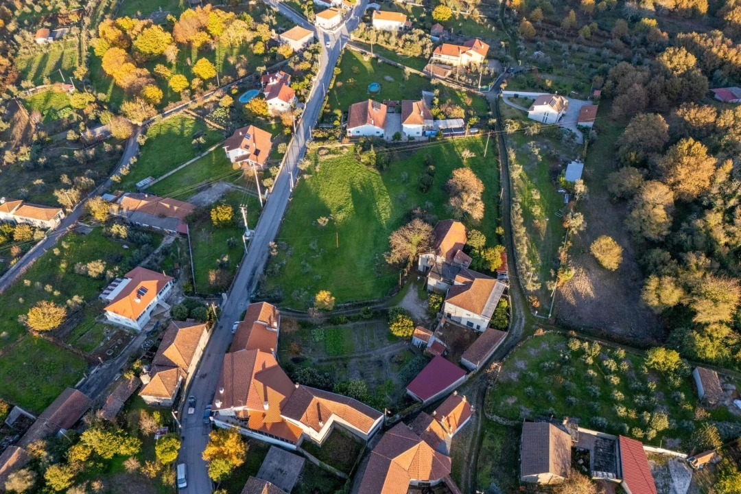 Moradia T6 para Venda em Queirã Foto 49