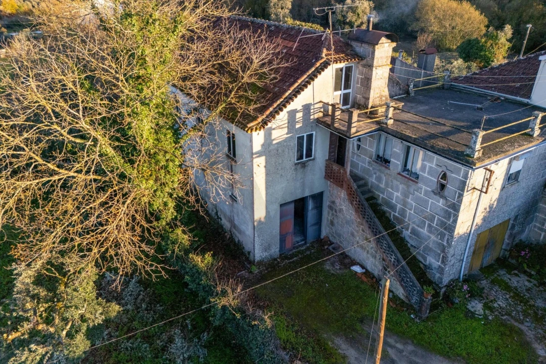 Moradia T6 para Venda em Queirã Foto 4