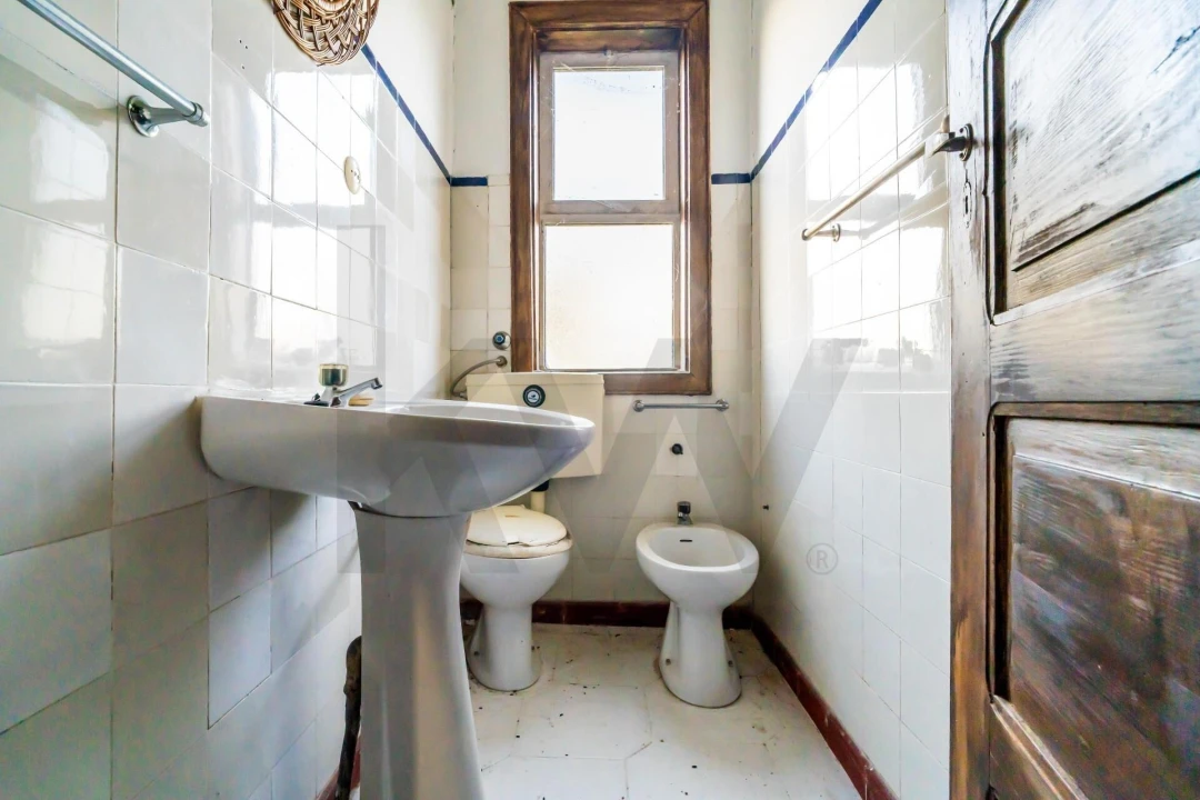 Moradia T6 para Venda em Queirã Foto 27