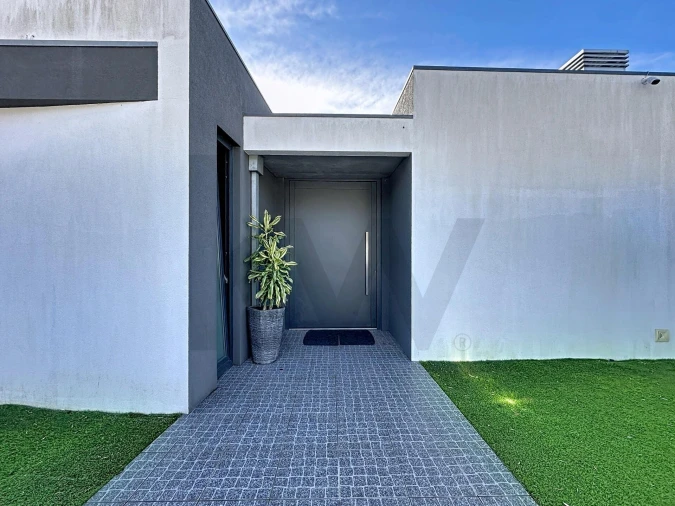 Moradia T3 para Venda em Vila de Cucujães Foto 4