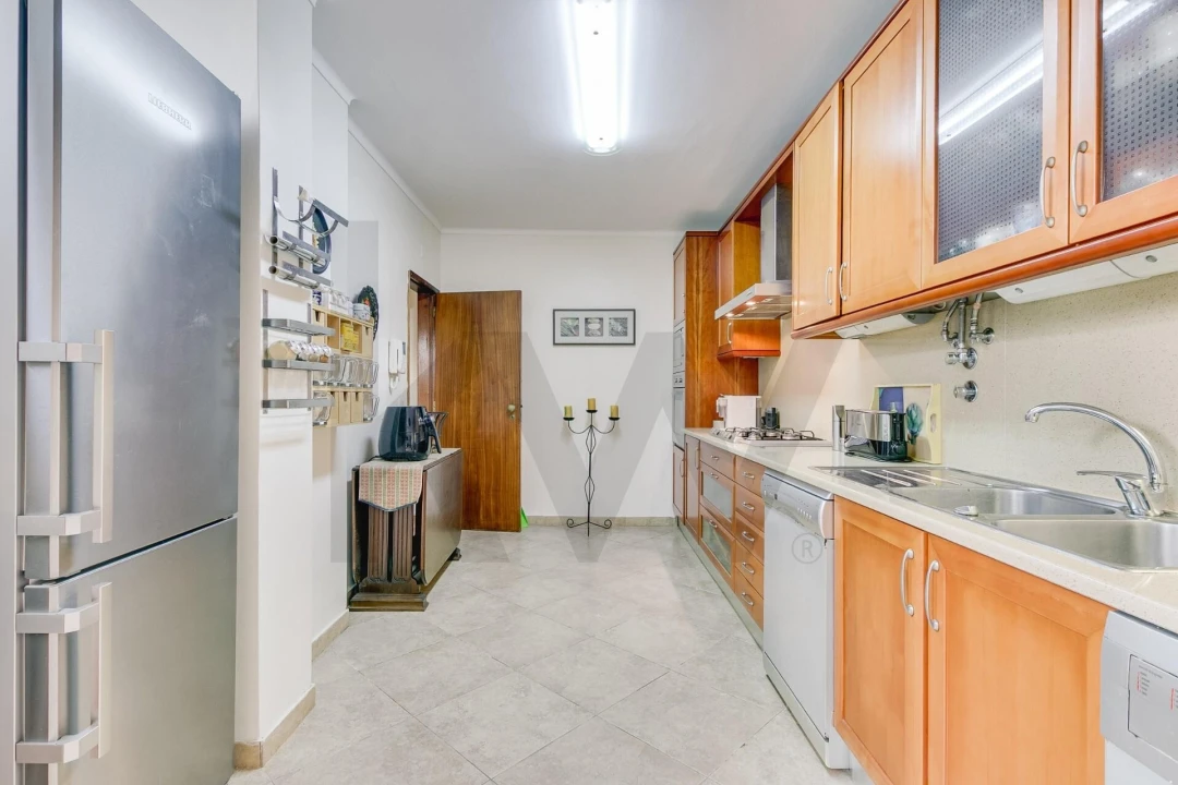 Moradia T3 para Venda em Carcavelos e Parede Foto 7