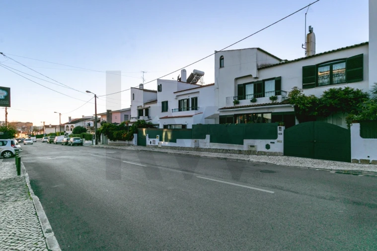 Moradia T3 para Venda em Carcavelos e Parede Foto 39