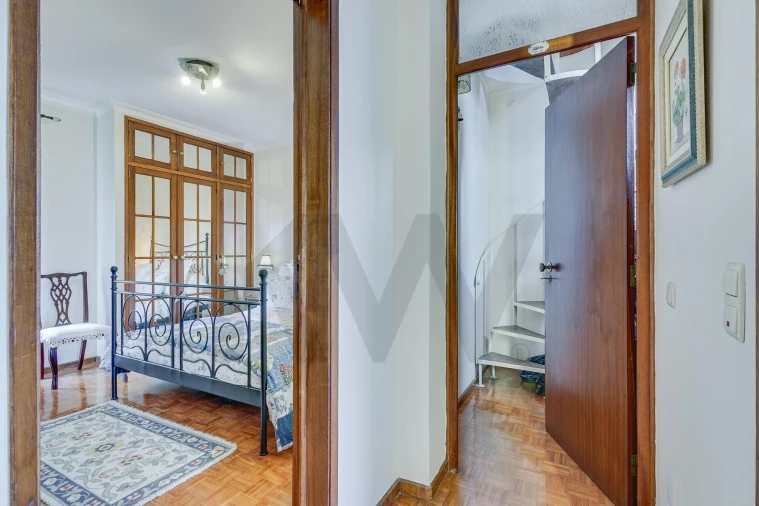 Moradia T3 para Venda em Carcavelos e Parede Foto 30